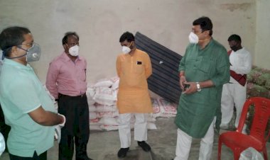 टीम के साथ बूथ वार जरूरतमंदों की मदद में जुटे हैं सदर विधायक युवराज सिंह