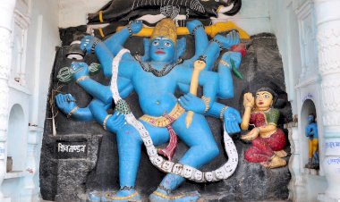 गोखारगिरि पर विराजे शिव तांडव करते दुख दूर