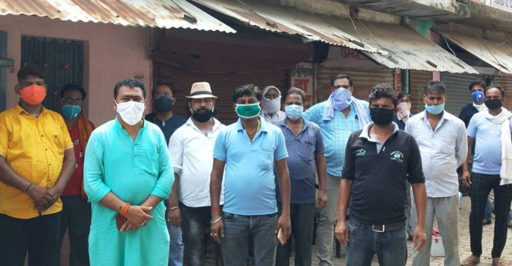 नज़रबाग को हॉटस्पॉट क्षेत्र बनाए जाने का व्यापारियों ने किया विरोध 