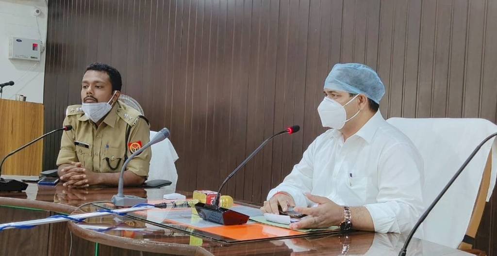 नाबालिग लड़कियों से यौन शोषण की खबर को प्रशासन ने फर्जी बताया