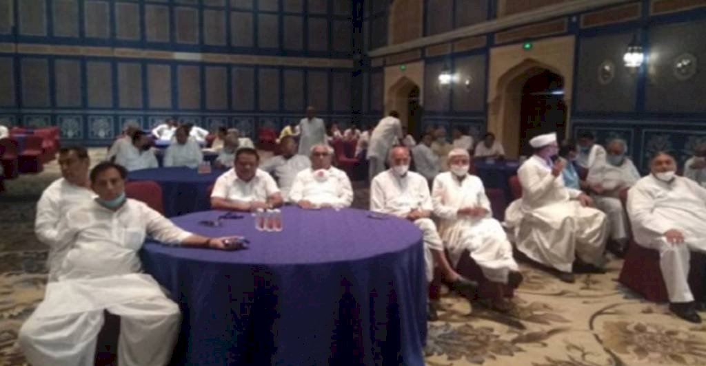 राजस्थान : कांग्रेस विधायक दल की बैठक शुरू, नहीं आए पायलट व समर्थित विधायक