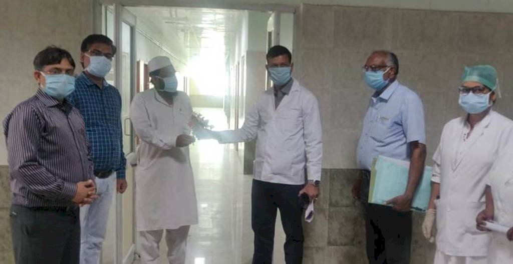 बाँदा मेडिकल काॅलेज के प्राचार्य डाॅ. मुकेश ने बताया कि कैसे दी कोरोना को मात