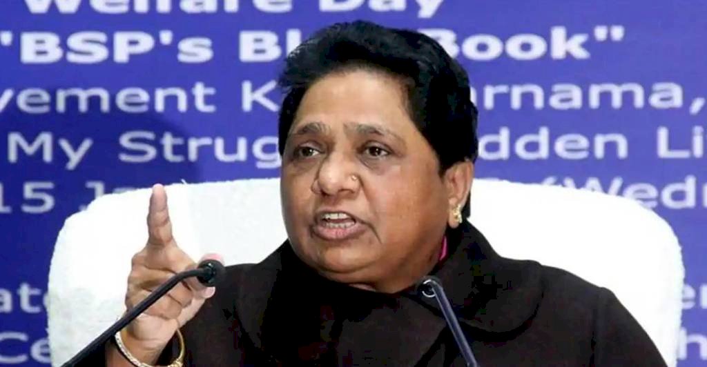 उप्र में कोरोना से ज्यादा अपराधियों का क्राइम वायरस हावी : मायावती