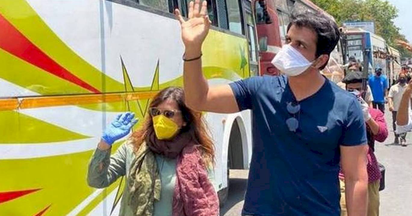 सोनू सूद का जन्मदिन पर बड़ा ऐलान, प्रवासियों को देंगे 3 लाख नौकरियां