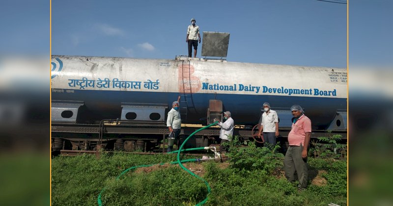 दूध उत्पादकों के आर्थिक समृद्धि का आधार बनेगी देश की दूसरी किसान स्पेशल ट्रेन
