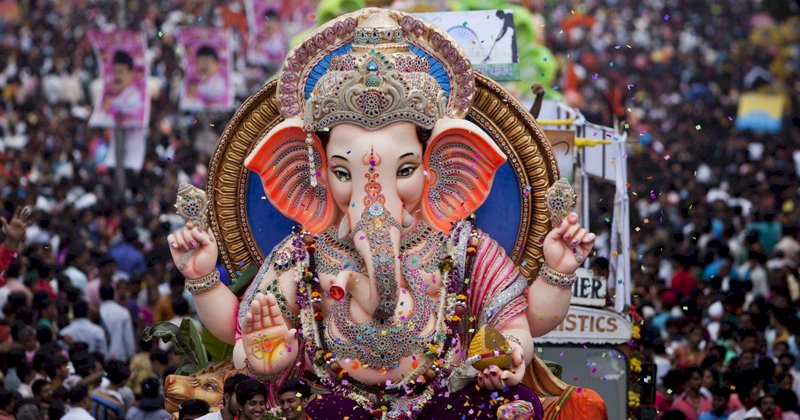 हमीरपुर : गणेश चतुर्थी के पूजा पंडाल में नहीं स्थापित होगी मूर्ति