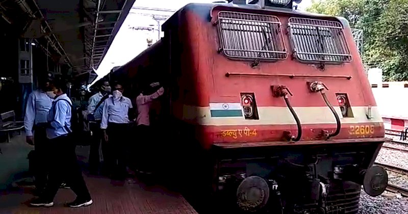 पांच माह बाद पटरी पर दौड़ी इंटरसिटी एक्सप्रेस