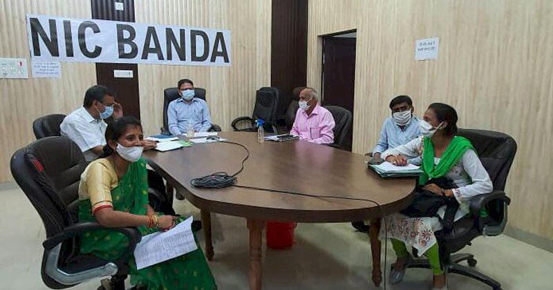 पुष्टाहार उत्पादन के बारे में मुख्यमंत्री ने दीदियों से बात की