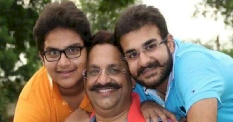 उत्तर प्रदेश के इनामी अपराधियों की सूची में डाले गए मुख्तार के दोनों बेटे