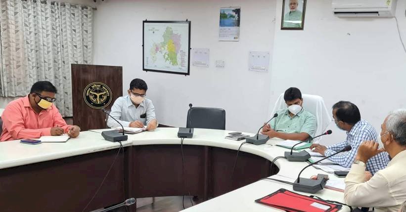 झाँसी : लक्ष्मीबाई स्मारक नेत्र चिकित्सालय में उपलब्ध होगी लेजर मशीन, खोला जायेगा औषधि केन्द्र