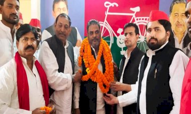 नौकरी मांगने वाले बेरोजगारों पर लाठियां भांज रही योगी सरकार - बालकुमार पटेल