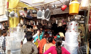 धनतेरस : कोरोना संक्रमण काल में भी सर्राफा बाजार गर्म