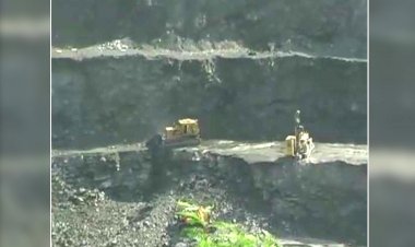 बुंदेलखंड के पन्ना में  खदान में हीरा खनन बंद होने से हजारों मजदूर बेरोजगार