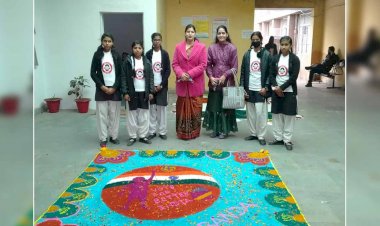 बाँदा : मतदाता दिवस पर शपथ दिलाई, पहली बार बनें मतदाताओ को ईपिक कार्ड सौंपे गए 