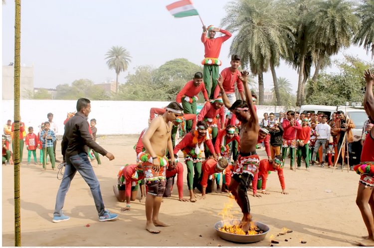 बुन्देलखण्ड़ की लोक कला दीवारी नृत्य ने विदेशों में भी खुशबू बिखेरी 