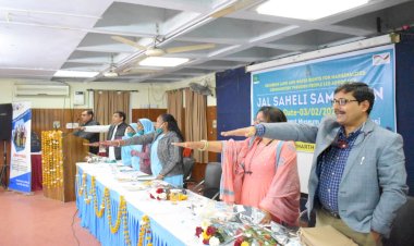 झाँसी : पंचायत चुनाव में वोट खरीदने वालों का वहिष्कार करेंगी जल सहेलियां