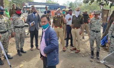 नगर निगम अतिक्रमण दस्ता ने उठाया झाँसी क्लीन करने का बीड़ा