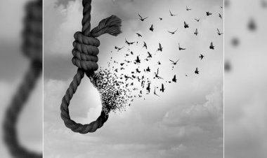 बंद बैंक में फांसी पर लटकता मिला होटल कर्मी का शव