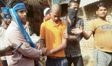 मनचले आशिक ने सरेराह युवती का पकडा हाथ, फिर क्या हुआ