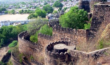 आजादी का अमृत महोत्सव में झांसी का किला बनेगा गवाह