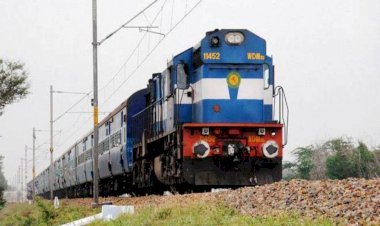 डीआरएम झांसी ने बताया, बुन्देलखण्ड के रेलवे स्टेशनों में क्या चल रहा है