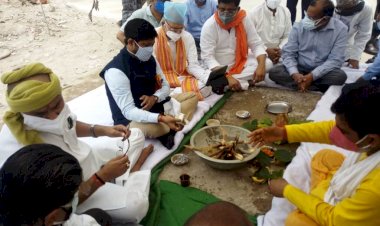 बांदा : नागरिक उड्डयन मंत्री नंद गोपाल गुप्ता नंदी ने ऑक्सीजन प्लांट का पूजन कर वैक्सीनेशन का किया शुभारंभ