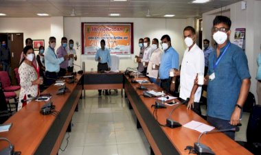 दुग्ध एक सम्पूर्ण आहार, इसे दैनिक आहार में सम्मिलित करना चाहिए - कुलपति