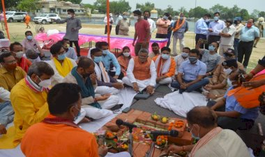 सांसद व तीन विधायकों ने नवाब टैंक के सौन्दर्यीकरण को किया भूमिपूजन