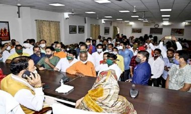 सपा है प्राइवेट लिमिटेड कम्पनी, अखिलेश उसके निदेशक - केशव प्रसाद मौर्य