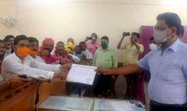 जिला पंचायत में भाजपा का कब्जा बरकरार, निर्विरोध जीते सुनील पटेल को मिला प्रमाण पत्र