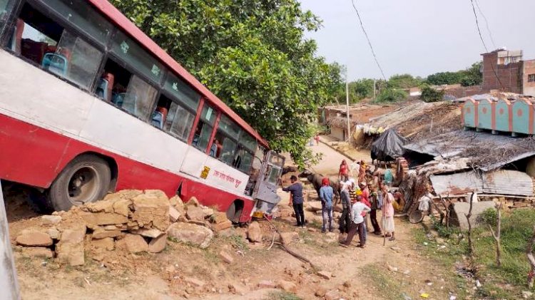 bus accident chitrakoot, bus accident up