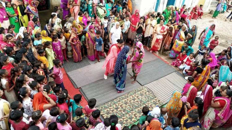 हमीरपुर : पुरानी परम्परा के दंगल में 44 महिलाओं ने अखाड़े में दिखाए दांवपेंच
