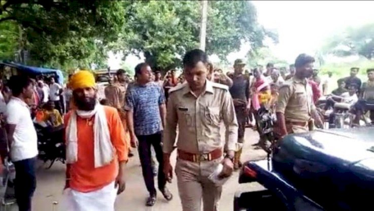 हमीरपुर : रंगरेलियां मनाते मंदिर के महंत गिरफ्तार