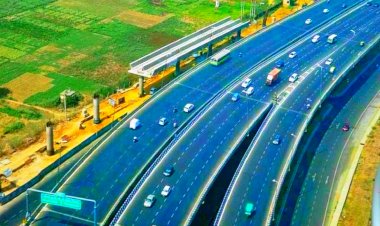 जनता ने गंगा एक्सप्रेसवे को लेकर सांसद का दरवाजा घेरा, जनप्रतिनिधियों को खरी-खरी सुनाई