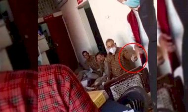 झाँसी : थाने के दीवान का रिश्वत लेते हुए वीडियो वायरल, हड़कम्प
