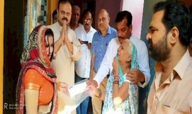 लखीमपुर घटना : चालक समेत तीन और मृतकों के परिवार को मिली आर्थिक मदद