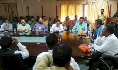 आरटीआई में मांगी गई सूचना का जवाब न देने वाले चित्रकूट मंडल के 76 अधिकारी दंडित