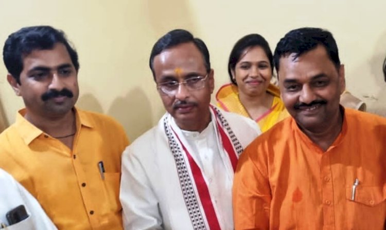 मौदहा चेयरमैन रामकिशोर ने सपा छोड़ थामा भाजपा का दामन