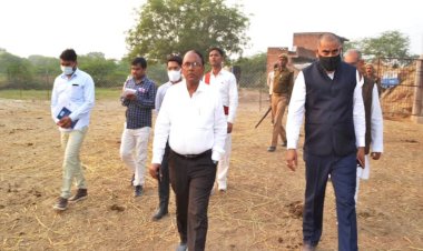 निर्माणाधीन बस स्टैण्ड सहित कई निर्माण कार्यों में मिली खामियां, डीएम ने दिया तकनीकी जांच के आदेश