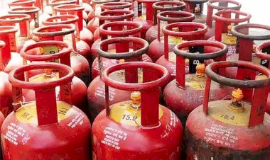 अगर रसोई गैस सिलेंडर फटने से घर में होती कोई दुर्घटना तो मिलेगा 50 लाख मुआवजा, जानिये कैसे मिलेगा क्लेम