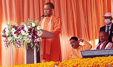 चच्चाजान और अब्बाजान के अनुयायी माहौल खराब न करें, सरकार जानती है निपटना : मुख्यमंत्री योगी