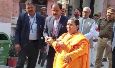 सीएम योगी को चिलमजीवी कहने पर भड़की उमाभारती, अखिलेश को दे डाली नसीहत