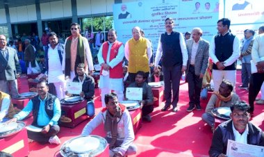 झाँसी : आत्मनिर्भर बुंदेलखंड के लिए केवीआईसी की बड़ी पहल