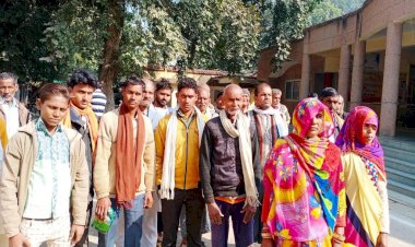समूचे जिले में यूरिया खाद के लिए हाहाकार एक-एक बोरी खाद के लिए किसान हुआ परेशान