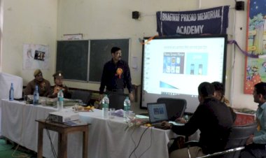 विद्यार्थियों को साइबर क्राइम के कारणों और उनसे बचने को दी गई जानकारी
