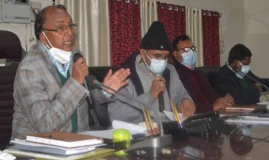 मतदान का प्रतिशत बढाने के लिए सभी अधिकारी प्रभावी ढंग से काम करें : बाँदा डीएम