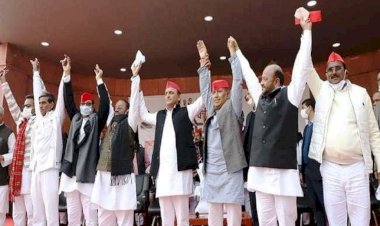 स्वामी प्रसाद मौर्य व डा.धर्म सिंह समर्थकों समेत सपा में शामिल, कहा भाजपा के खात्मे का शंखनाद