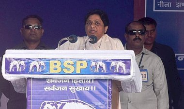 उत्तर प्रदेश के प्रमुख राजनैतिक दल बसपा प्रमुख की चुप्पी, किसी अप्रत्याशित बदलाव की तरफ इशारा तो नहीं