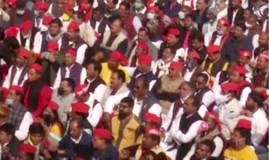 आचार संहिता का उल्लंघन करने पर 2500 सपा नेता व कार्यकताओं पर एफआईआर
