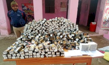 लग्जरी कारों से बिहार जा रही आठ लाख की अवैध शराब के साथ चार तस्कर गिरफ्तार